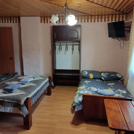 V Ulyanu Hotel Jaremtsje Buitenkant foto