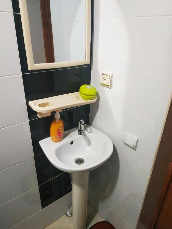 V Ulyanu Hotel Jaremtsje Buitenkant foto