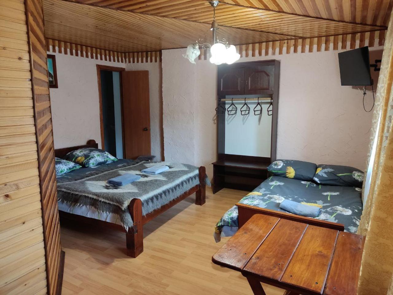 V Ulyanu Hotel Jaremtsje Buitenkant foto