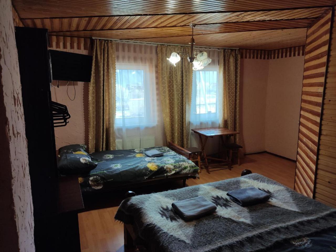 V Ulyanu Hotel Jaremtsje Buitenkant foto